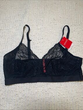 SPANX Black Lace Wireless Bralette